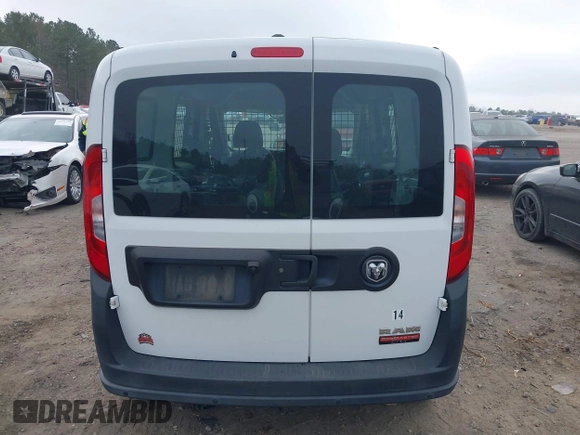 2019 Ram ProMaster City Cargo Tradesman z VIN ZFBHRFAB1K6M31770, wystawiony jako IAAI lot #41123546 z przebiegiem 75 517 mil mil oraz . Historia ofert i sprzedaży dostępna na DreamBid. Obrazek 16.