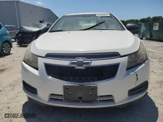 2014 Chevrolet Cruze LS with VIN 1G1PA5SGXE7219218, listed as a Copart auction lot 52966305 with 145,688 mi miles and Clean Title. Bid and sale history available at carsss.com. Image 5.