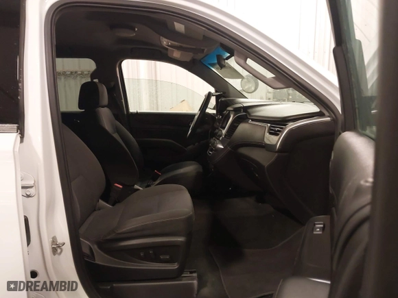 2018 Chevrolet Tahoe Commercial with VIN 1GNSKDEC1JR240868, listed as a IAAI auction lot 41608806 with 138,126 mi miles. Bid and sale history available at carsss.com. Image 5.