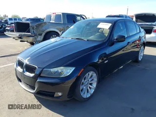 2011 BMW 3 Series 328i with VIN WBAPH7G57BNM54430, listed as a IAAI auction lot 41851093 with 188,291 mi miles. Bid and sale history available at carsss.com. Image 17.