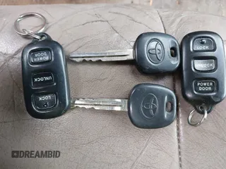 2000 Toyota Sienna LE z VIN 4T3ZF13C8YU201119, wystawiony jako IAAI lot #42052952 z przebiegiem 203 571 mil mil oraz . Historia ofert i sprzedaży dostępna na DreamBid. Obrazek 11.