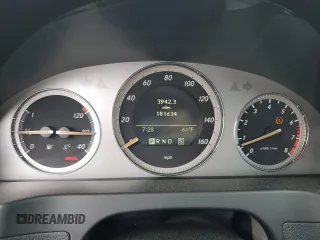 2008 Mercedes-Benz C 300 Sport with VIN WDDGF54X58F111191, listed as a Copart auction lot 58345335 with 181,634 mi miles and Salvage title. Bid and sale history available at DreamBid. Image 9.