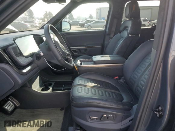 2022 Rivian R1T Adventure Package with VIN 7FCTGAAA7NN006498, listed as a Copart auction lot 89338075 with 46,384 mi miles and Salvage Title. Bid and sale history available at carsss.com. Image 7.