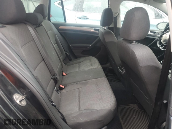 2017 Volkswagen Golf S z VIN 3VWC17AU0HM528910, wystawiony jako Copart lot #55640795 z przebiegiem 67 837 mil mil oraz Szkoda całkowita • Salvage title. Historia ofert i sprzedaży dostępna na DreamBid. Obrazek 10.