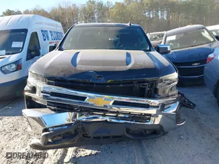 2019 Chevrolet Silverado 1500 LT with VIN 3GCPWCEK9KG135825, listed as a IAAI auction lot 41694390 with 40,267 mi miles. Bid and sale history available at carsss.com. Image 12.