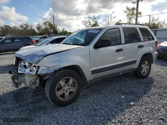 2005 Jeep Grand Cherokee Laredo with VIN 1J4GS48K55C641845, listed as a Copart auction lot 85144244 with 178,031 mi miles and Salvage Title. Bid and sale history available at carsss.com. Image 1.