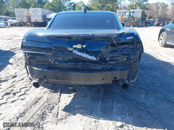 2015 Chevrolet Camaro SS with VIN 2G1FJ1EW3F9264749, listed as a IAAI auction lot 41447473 with 56,032 mi miles. Bid and sale history available at carsss.com. Image 17.