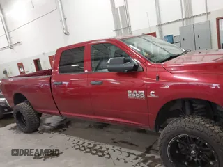 2015 Ram 2500 Tradesman с VIN 3C6UR5HL4FG528090, выставлен на аукционе IAAI как лот 41372919 с пробегом 131 249 миль миль и . История ставок и продаж доступна на DreamBid. Изображение 13.