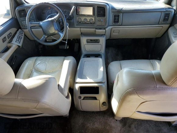 2002 Chevrolet Suburban LT with VIN 1GNEC16Z02J287885, listed as a Copart auction lot 85322374 with 421,757 mi miles and Salvage Title. Bid and sale history available at carsss.com. Image 8.