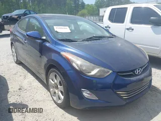 2013 Hyundai Elantra GLS z VIN KMHDH4AE1DU876596, wystawiony jako IAAI lot #42080466 z przebiegiem 86 677 mil mil oraz . Historia ofert i sprzedaży dostępna na DreamBid. Obrazek 1.