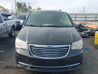 2014 Chrysler Town & Country Touring-L with VIN 2C4RC1CG5ER347141, listed as a IAAI auction lot 41948572 with 133,495 mi miles. Bid and sale history available at carsss.com. Image 12.