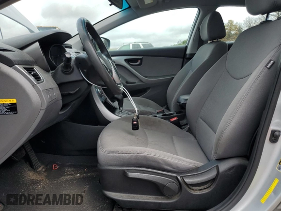2013 Hyundai Elantra GLS z VIN 5NPDH4AE9DH382677, wystawiony jako Copart lot #64910834 z przebiegiem 209 074 mil mil oraz Nie do naprawy. Historia ofert i sprzedaży dostępna na DreamBid. Obrazek 7.