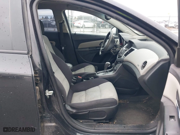 2013 Chevrolet Cruze LS with VIN 1G1PA5SH4D7278305, listed as a IAAI auction lot 41481198 with 169,668 mi miles. Bid and sale history available at carsss.com. Image 5.
