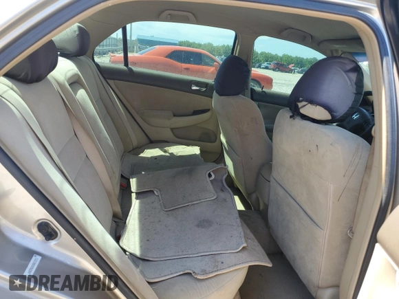 2003 Honda Accord LX z VIN 1HGCM56353A015271, wystawiony jako Copart lot #57214495 z przebiegiem 206 404 mil mil oraz Czysty tytuł • Clean title. Historia ofert i sprzedaży dostępna na DreamBid. Obrazek 10.