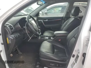 2014 Kia Sorento SX with VIN 5XYKWDA75EG528435, listed as a Copart auction lot 48930245 with 200,928 mi miles and Non Repairable. Bid and sale history available at carsss.com. Image 7.