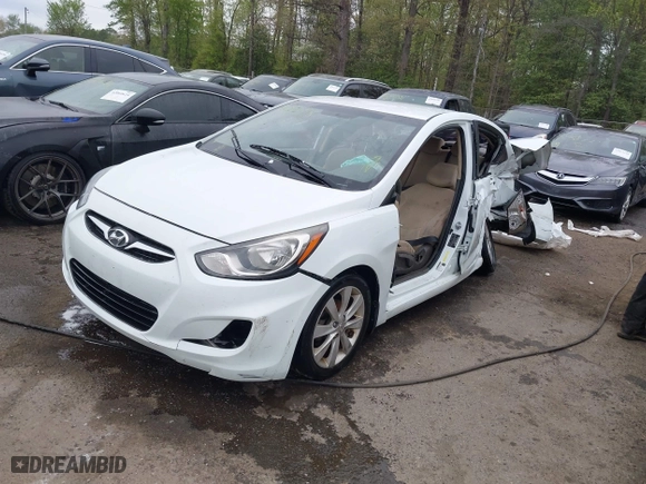 2013 Hyundai Accent GLS with VIN KMHCU4AE3DU320524, listed as a IAAI auction lot 40221918 with 182,741 mi miles. Bid and sale history available at carsss.com. Image 18.