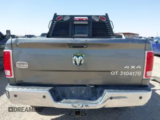2013 Ram 2500 Laramie Longhorn с VIN 3C6UR5GL3DG615364, выставлен на аукционе IAAI как лот 42022183 с пробегом 228 113 миль миль и . История ставок и продаж доступна на DreamBid. Изображение 16.
