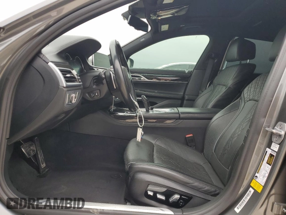 2018 BMW 7 Series 750i with VIN WBA7F0C59JGM24142, listed as a Copart auction lot 45532365 with 62,120 mi miles and Salvage Title. Bid and sale history available at carsss.com. Image 7.