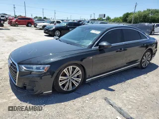 2024 Audi A8 z VIN WAULDAF81RN012143, wystawiony jako Copart lot #52176825 z przebiegiem Nie podano mil oraz Szkoda całkowita • Salvage title. Historia ofert i sprzedaży dostępna na DreamBid. Obrazek 1.