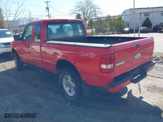 2006 Ford Ranger XLT with VIN 1FTZR45E16PA94852, listed as a IAAI auction lot 42013319 with 122,978 mi miles. Bid and sale history available at carsss.com. Image 3.