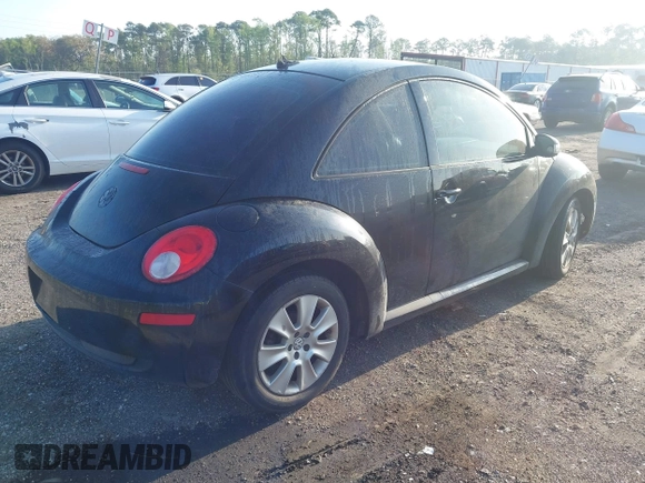 2009 Volkswagen Beetle S with VIN 3VWPW31C79M517049, listed as a IAAI auction lot 41944475 with 100,204 mi miles and . Bid and sale history available at DreamBid. Image 4.