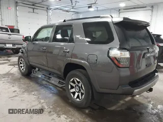 2021 Toyota 4Runner TRD Off Road Premium с VIN JTERU5JR6M5892569, выставлен на аукционе IAAI как лот 41921211 с пробегом 50 853 миль миль и . История ставок и продаж доступна на DreamBid. Изображение 3.