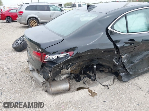 2015 Acura TLX V6 z VIN 19UUB2F36FA026163, wystawiony jako IAAI lot #42156110 z przebiegiem 98 083 mil mil oraz . Historia ofert i sprzedaży dostępna na DreamBid. Obrazek 6.