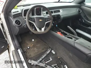 2015 Chevrolet Camaro SS z VIN 2G1FJ1EWXF9138422, wystawiony jako Copart lot #58055475 z przebiegiem Nie podano mil oraz Szkoda całkowita • Salvage title. Historia ofert i sprzedaży dostępna na DreamBid. Obrazek 8.
