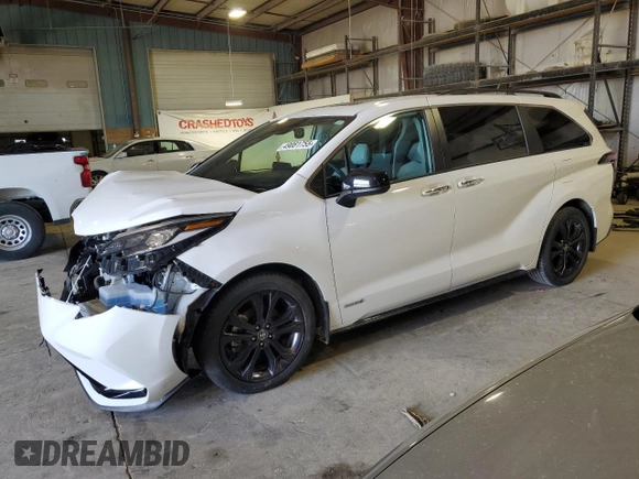 2021 Toyota Sienna XSE with VIN 5TDDRKEC5MS020642, listed as a Copart auction lot 49081755 with 53,489 mi miles and Salvage Title. Bid and sale history available at DreamBid. Image 1.