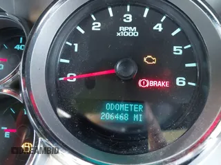 2008 Chevrolet Silverado 1500 with VIN 2GCFK19Y081135708, listed as a IAAI auction lot 41305057 with 206,468 mi miles and . Bid and sale history available at DreamBid. Image 15.