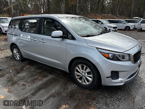 2016 Kia Sedona L with VIN KNDMA5C13G6173955, listed as a Copart auction lot 49946345 with 203,987 mi miles and Clean Title. Bid and sale history available at carsss.com. Image 1.