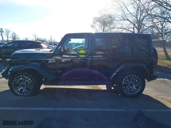 2024 Jeep Wrangler 4xe High Altitude with VIN 1C4RJXU66RW163211, listed as a IAAI auction lot 40887601 with 5,782 mi miles. Bid and sale history available at carsss.com. Image 15.