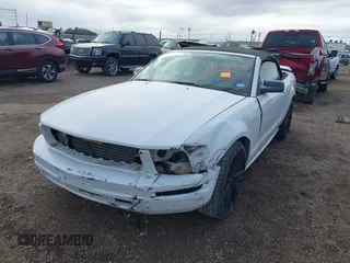 2007 Ford Mustang Deluxe with VIN 1ZVFT84N675266543, listed as a IAAI auction lot 41106799 with 132,127 mi miles and . Bid and sale history available at carsss.com. Image 2.