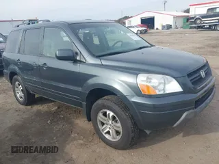 2004 Honda Pilot EX with VIN 2HKYF184X4H590442, listed as a IAAI auction lot 40968680 with 224,892 mi miles. Bid and sale history available at carsss.com. Image 1.