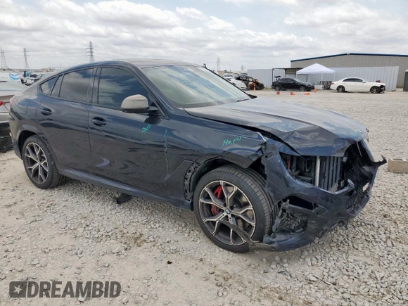 2022 BMW X6 M50i z VIN 5UXCY8C09N9J10045, wystawiony jako Copart lot #57225715 z przebiegiem 54 024 mil mil oraz Szkoda całkowita • Salvage title. Historia ofert i sprzedaży dostępna na DreamBid. Obrazek 4.