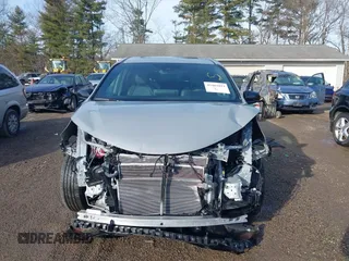 2024 Toyota Sienna XSE with VIN 5TDXSKFC0RS141120, listed as a IAAI auction lot 41463823 with 4,862 mi miles. Bid and sale history available at carsss.com. Image 13.