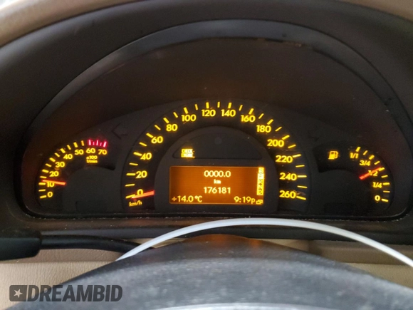 2002 Mercedes-Benz C 230/260/280/320 with VIN WDBRF61J42F268306, listed as a Copart auction lot 87206814 with 176,181 mi miles and Clean Title. Bid and sale history available at DreamBid. Image 9.
