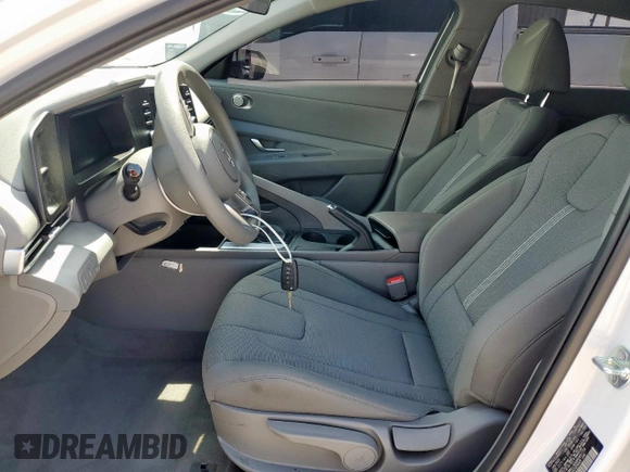 2024 Hyundai Elantra SE with VIN KMHLL4DG6RU851739, listed as a Copart auction lot 58373805 with 7,641 mi miles and Clean title. Bid and sale history available at DreamBid. Image 7.