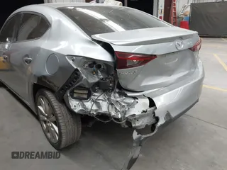 2017 Mazda 3 Touring с VIN JM1BN1V72H1110981, выставлен на аукционе IAAI как лот 42478292 с пробегом 141 921 миль миль и . История ставок и продаж доступна на DreamBid. Изображение 6.