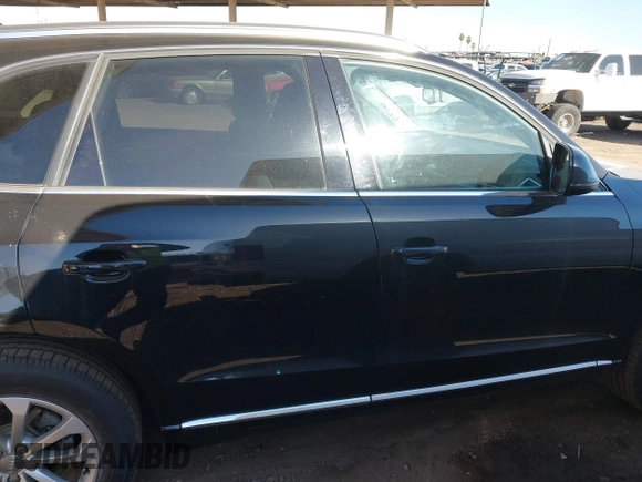 2014 Audi Q5 Premium Plus with VIN WA1LFBFP2EA074446, listed as a IAAI auction lot 41841181 with 157,810 mi miles. Bid and sale history available at carsss.com. Image 12.