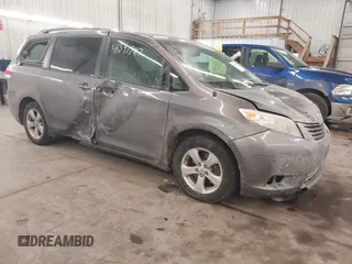 2011 Toyota Sienna LE AAS with VIN 5TDKK3DC6BS146668, listed as a IAAI auction lot 41391747 with 223,365 mi miles. Bid and sale history available at carsss.com. Image 1.