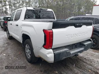 2022 Toyota Tundra 2WD SR with VIN 5TFKB5AB5NX017956, listed as a IAAI auction lot 41612493 with 38,683 mi miles. Bid and sale history available at carsss.com. Image 3.