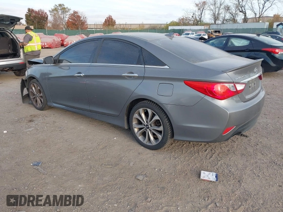 2014 Hyundai Sonata Limited with VIN 5NPEC4AB9EH897799, listed as a IAAI auction lot 40771774 with 221,000 mi miles and . Bid and sale history available at DreamBid. Image 3.
