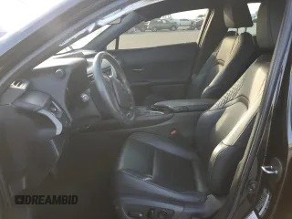 2021 Lexus UX 250h z VIN JTHX9JBH0M2054209, wystawiony jako Copart lot #45482125 z przebiegiem Nie podano mil oraz Szkoda całkowita • Salvage title. Historia ofert i sprzedaży dostępna na DreamBid. Obrazek 7.