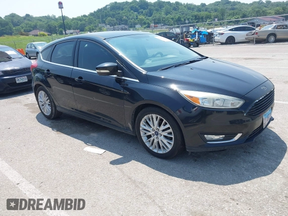 2015 Ford Focus Titanium z VIN 1FADP3N27FL219978, wystawiony jako IAAI lot #42433005 z przebiegiem 175 459 mil mil oraz . Historia ofert i sprzedaży dostępna na DreamBid. Obrazek 1.
