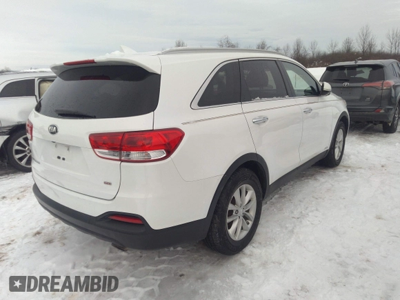 2018 Kia Sorento LX with VIN 5XYPGDA34JG404831, listed as a IAAI auction lot 41649771 with 81,819 mi miles. Bid and sale history available at carsss.com. Image 4.