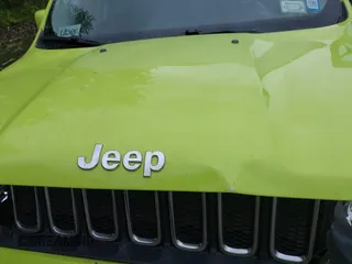 2017 Jeep Renegade Latitude z VIN ZACCJBBB0HPE95309, wystawiony jako IAAI lot #42330671 z przebiegiem 115 339 mil mil oraz . Historia ofert i sprzedaży dostępna na DreamBid. Obrazek 10.