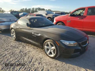 2016 BMW Z4 sDrive28i with VIN WBALL5C58G5A20857, listed as a Copart auction lot 75558284 with 62,625 mi miles and Salvage Title. Bid and sale history available at carsss.com. Image 4.