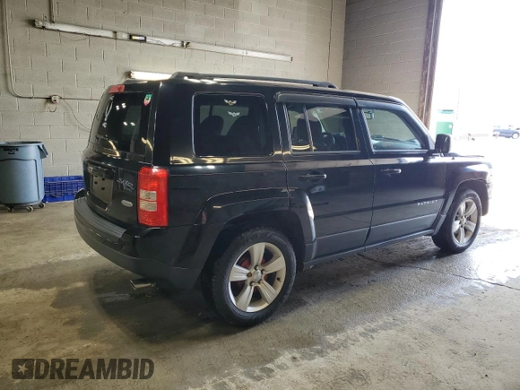 2014 Jeep Patriot Latitude with VIN 1C4NJPFB0ED890696, listed as a Copart auction lot 55581825 with 70,030 mi miles and Salvage title. Bid and sale history available at DreamBid. Image 3.