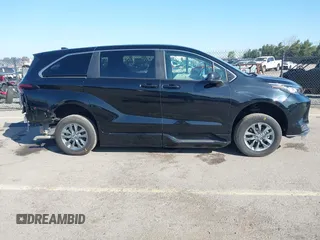 2023 Toyota Sienna LE with VIN 5TDKRKEC6PS142714, listed as a IAAI auction lot 41641382 with 5,699 mi miles. Bid and sale history available at carsss.com. Image 14.